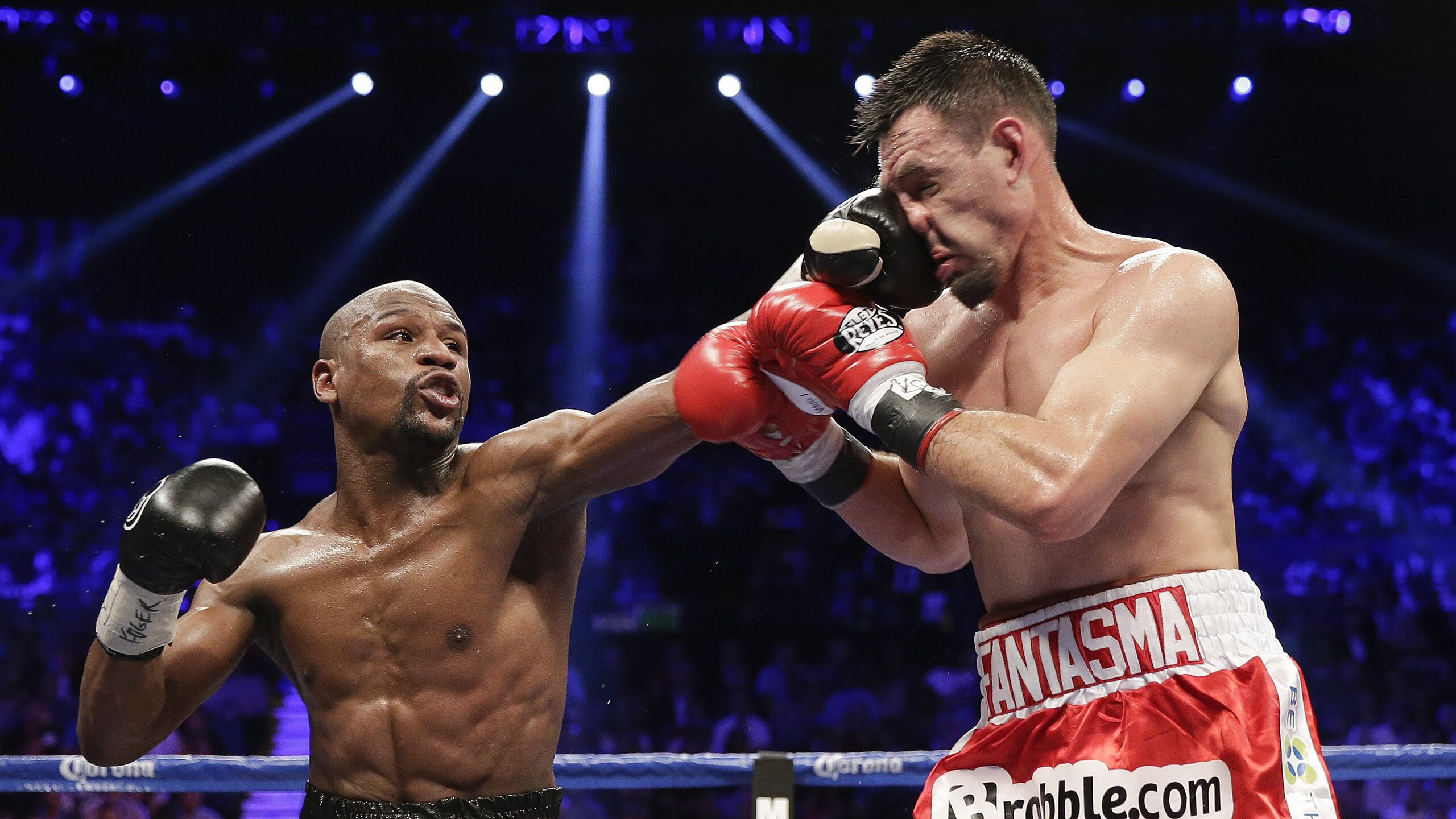 博卡尝试反击,屡被拜仁中断,博卡啥意思